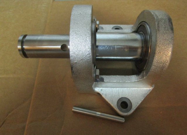 Upper Bearing Assembly for Hobart 5700, 5701 & 5801 Meat Saws. Replaces 292275